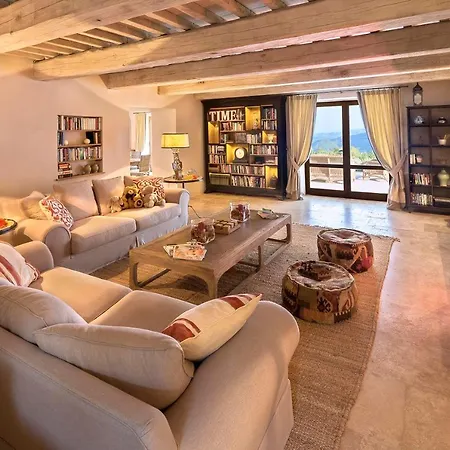 Antognola Sleeps 6 Pool Air Con Wifi 别墅 *